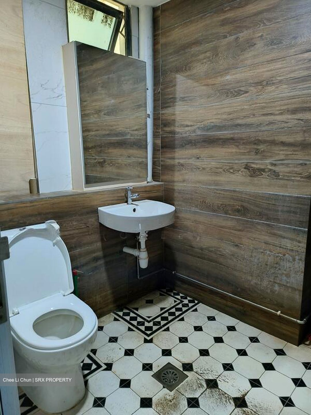 E9 Premium (D27), Factory #498566331